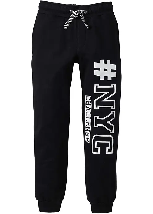 Jungen Sweathose mit Druck in schwarz von vorne - bonprix Jungen Sweathose mit Druck in schwarz von vorne - bonprix