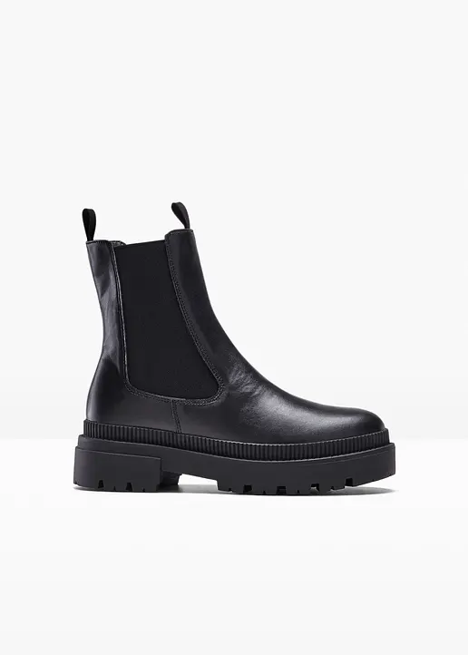 Chelsea Boot in schwarz von vorne - bonprix Chelsea Boot in schwarz von vorne - bonprix