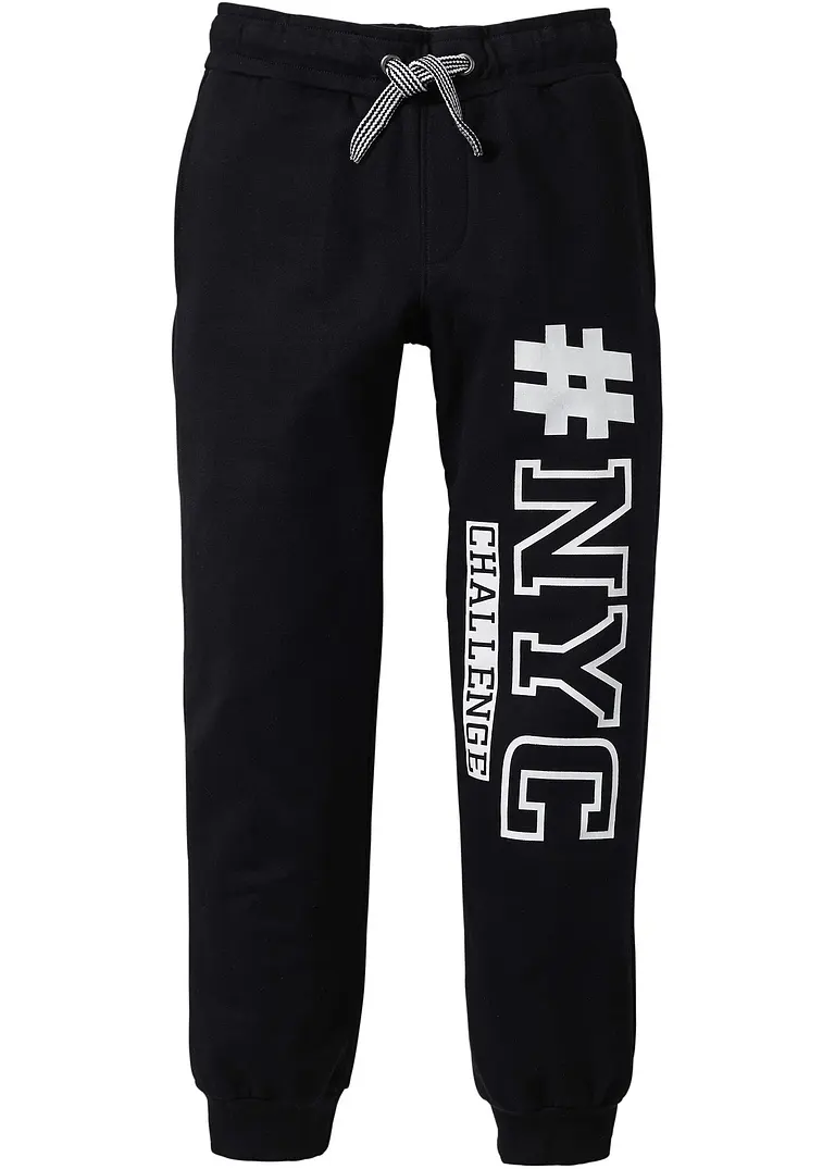Jungen Sweathose mit Druck in schwarz von vorne - bonprix Jungen Sweathose mit Druck in schwarz von vorne - bonprix