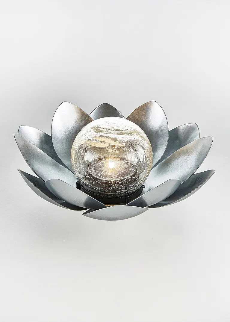 Solar Dekoleuchte in Seerosen-Design in silber - bonprix Solar Dekoleuchte in Seerosen-Design in silber - bonprix