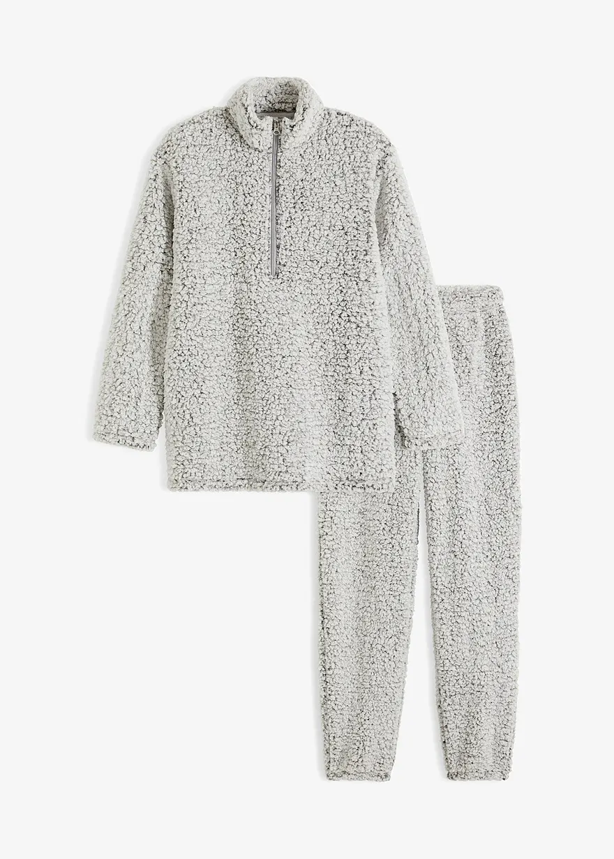 Loungewear Hausanzug aus Teddy Fleece in grau von vorne - bonprix Loungewear Hausanzug aus Teddy Fleece in grau von vorne - bonprix