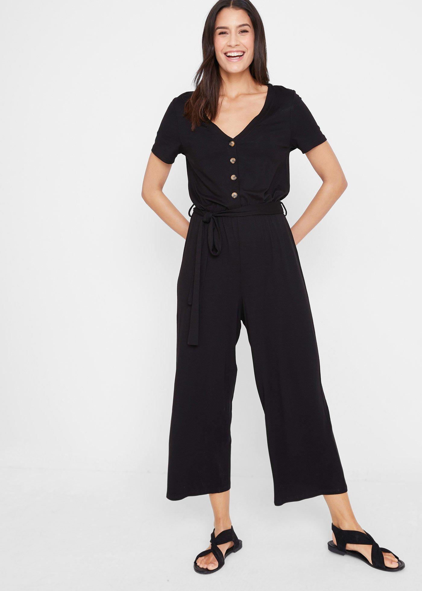 Schöner Jumpsuit in 7/8Länge mit kleiner Knopfleiste und Bindegürtel