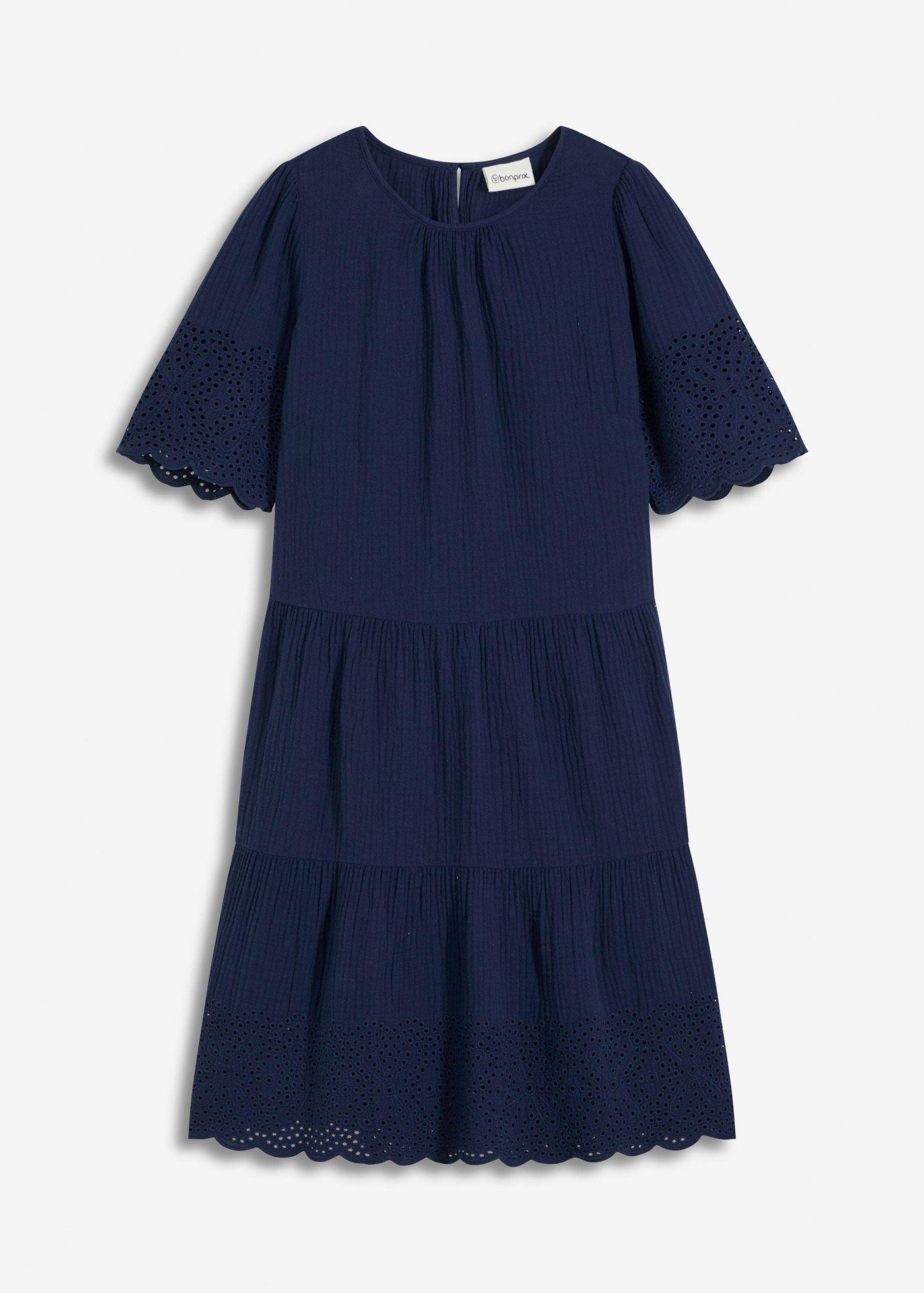 Kleid aus Musselin mit Lochstickerei