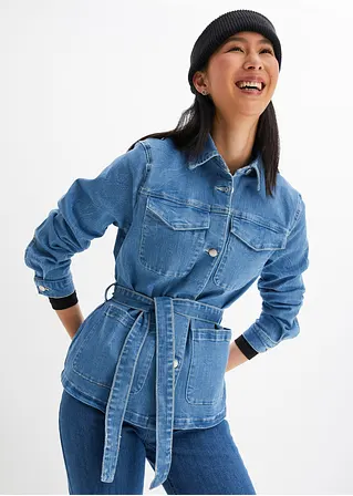 Cargo-Jeansjacke mit Gürtel in blau von vorne (im Anschnitt) - bonprix