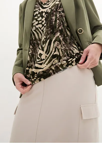 Shirt mit Gummibund in braun (Detailaufnahme) - bonprix