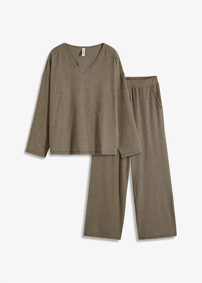 Oversized Loungewear Hausanzug aus weicher Rippe in braun von vorne - bonprix