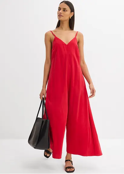Jumpsuit mit verstellbaren Trägern aus Viskose-Mix in rot im Look von vorne (Totalaufnahme) - bonprix