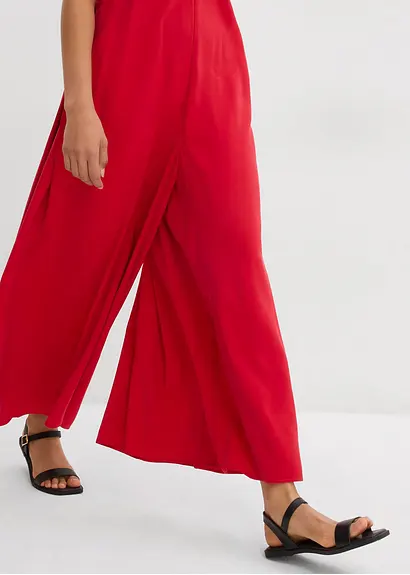 Jumpsuit mit verstellbaren Trägern aus Viskose-Mix in rot (Detailaufnahme) - bonprix