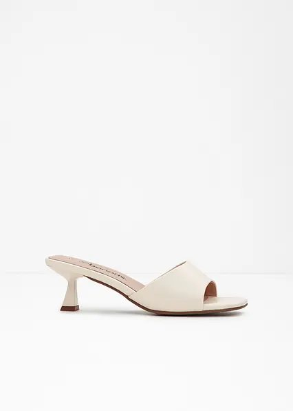 Pantoletten mit schmalem Absatz in beige - bonprix