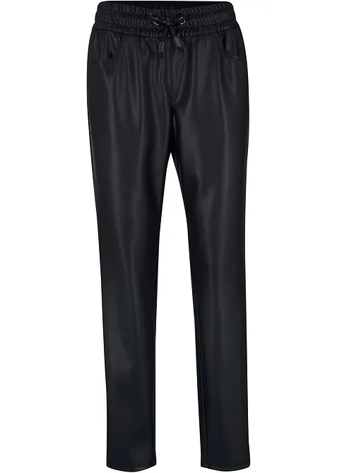Lederimitat-Schlupfhose in schwarz von vorne - bonprix