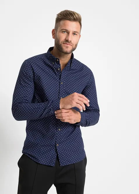 Langarmhemd aus Baumwoll-Popelin in Slim Fit in blau von vorne (im Anschnitt) - bonprix