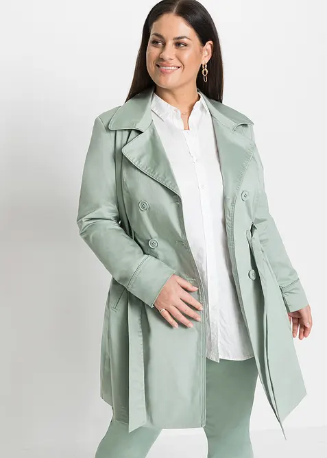 Doppelreihiger Trenchcoat in grün von vorne (Totalaufnahme) - bonprix