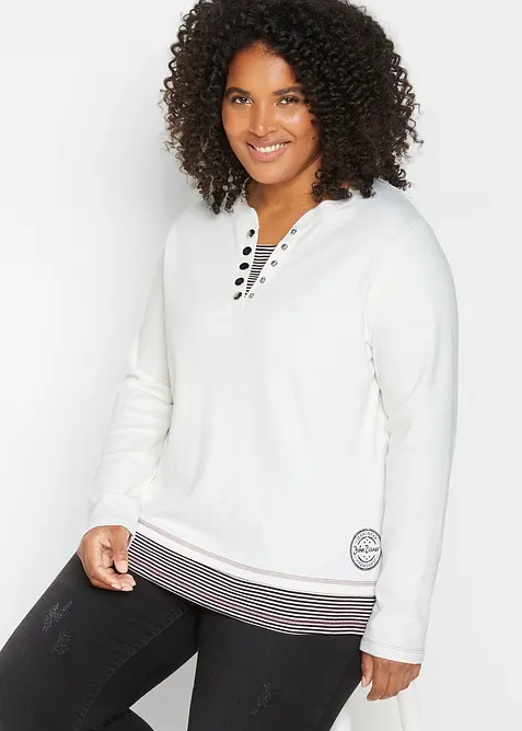 Baumwoll-Langarmshirt, 2 in 1-Optik in weiß von vorne (im Anschnitt) - bonprix
