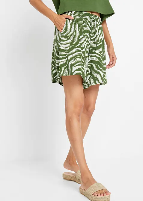 Jersey-Shorts aus softem Viskose-Mix in grün von vorne - bonprix