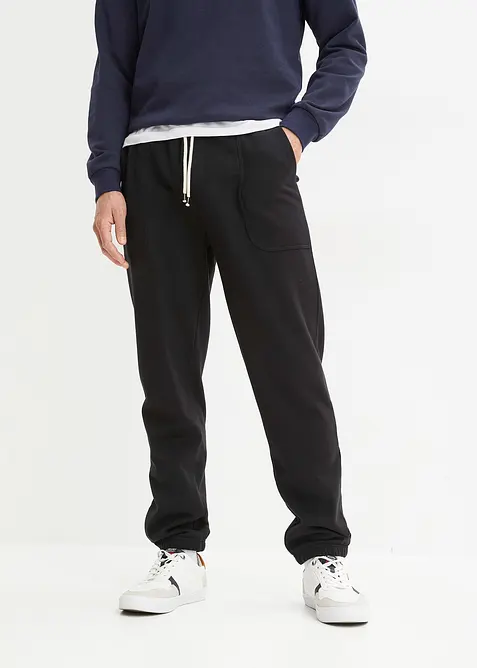 Jogginghose aus reiner Bio-Baumwolle in schwarz von vorne - bonprix