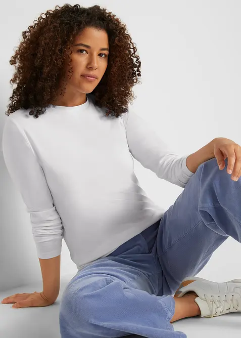 Slim-Fit Shirt mit reiner Bio-Baumwolle (2er Pack) in weiß von vorne (im Anschnitt) - bonprix
