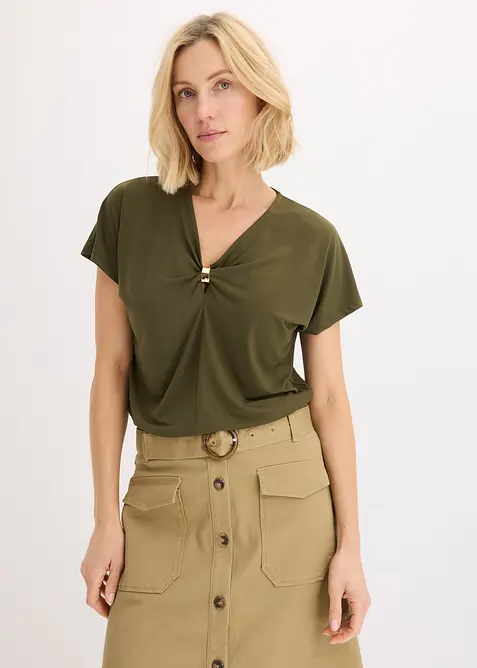 Shirt mit dekorativem Ring in grün von vorne (im Anschnitt) - bonprix