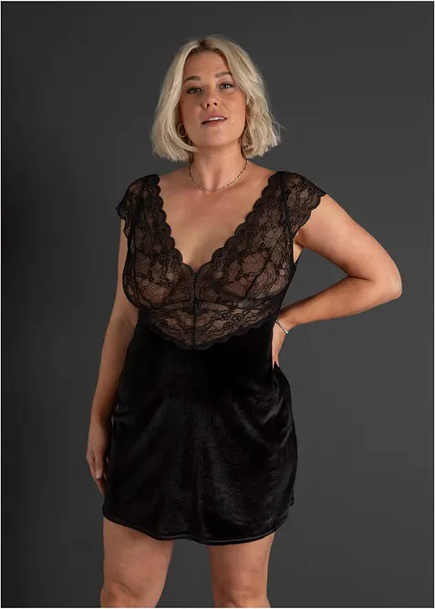 Samtkleid in schwarz von vorne (Totalaufnahme) - bonprix