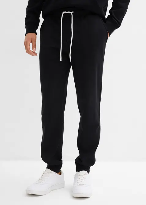 Regular Fit Jogginghose, Straight in schwarz von vorne - bonprix