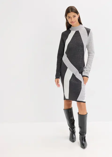 Jacquard-Strickkleid mit modernen Streifen in grau von vorne (Totalaufnahme) - bonprix