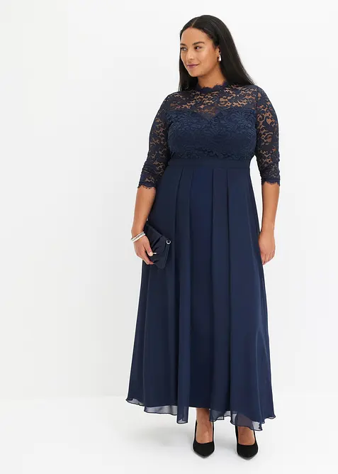 Maxikleid mit Spitze in blau von vorne (Totalaufnahme) - bonprix