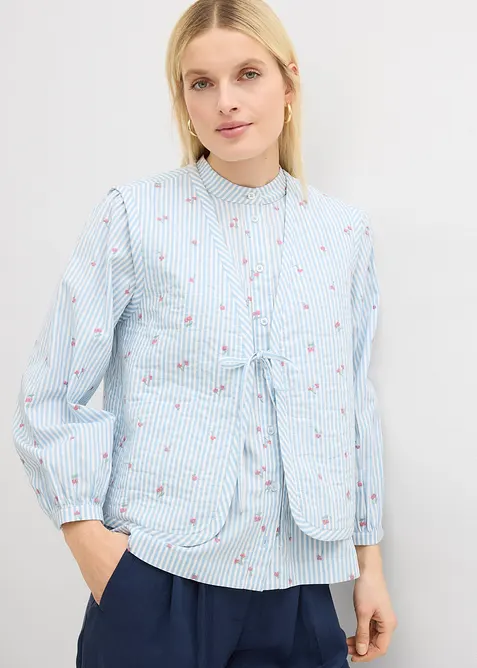Steppweste mit floraler Stickerei in blau von vorne (im Anschnitt) - bonprix