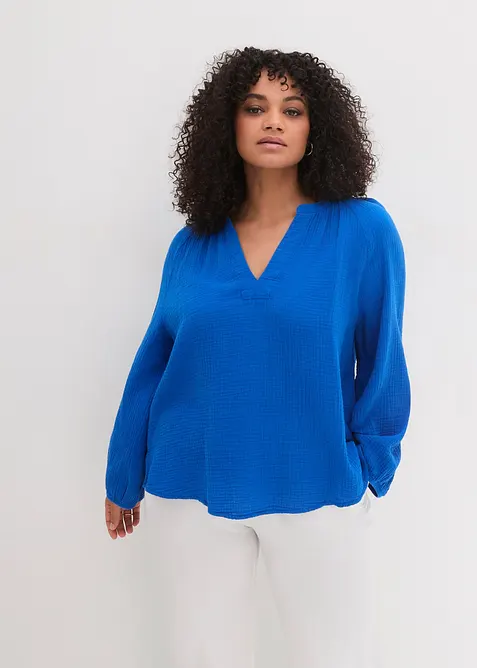 Musselin-Oversize-Bluse aus reiner Baumwolle in blau von vorne (im Anschnitt) - bonprix