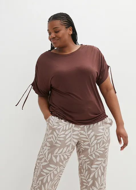Shirt aus fließender Viskose in braun von vorne (im Anschnitt) - bonprix
