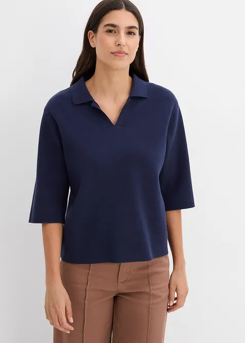 Polo-Strickshirt aus Baumwoll-Mix in blau von vorne (im Anschnitt) - bonprix
