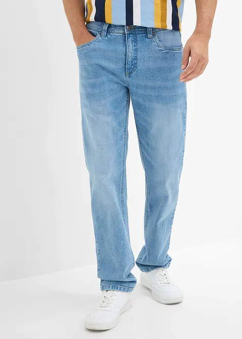 Regular-Fit-Jeans, Straight in blau von vorne - bonprix