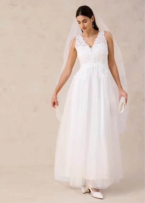 Brautkleid aus Tüll und Spitze in weiß von vorne (Totalaufnahme) - bonprix