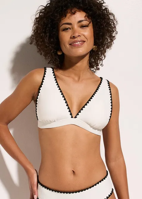 Triangel-Bikinioberteil in weiß von vorne (im Anschnitt) - bonprix