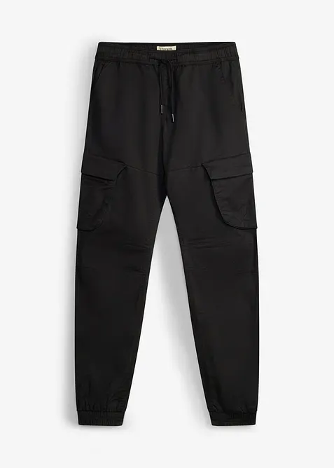 Regular-Fit Schlupf-Cargohose, Straight in schwarz von vorne - bonprix