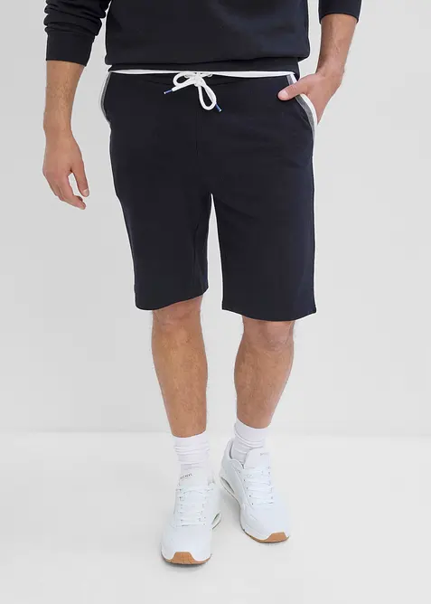 Sweat-Bermuda aus Baumwolle in Regular Fit in schwarz von vorne - bonprix