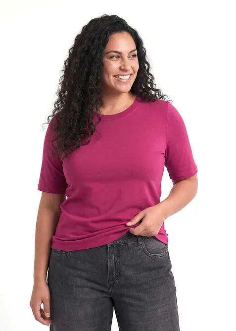 T-Shirt aus reiner Bio-Baumwolle in pink von vorne (im Anschnitt) - bonprix