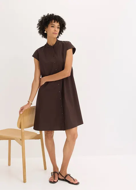 Hemdblusenkleid in braun im Look von vorne (Totalaufnahme) - bonprix