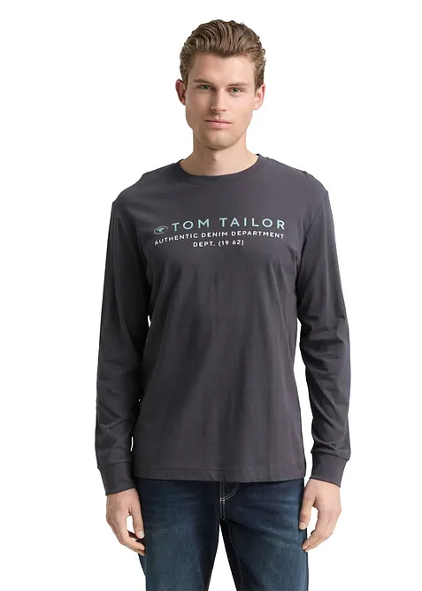 Tom Tailor Langarmshirt aus reiner Baumwolle in grau von vorne (im Anschnitt) - Tom Tailor