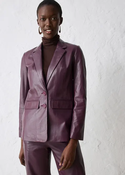 Blazer aus Lammnappa in rot von vorne (im Anschnitt) - bonprix