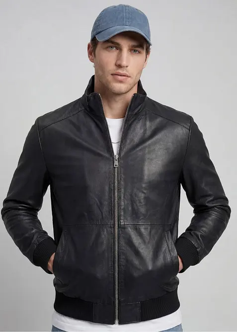 JJ REBEL Lederjacke in schwarz von vorne (im Anschnitt) - JJ REBEL