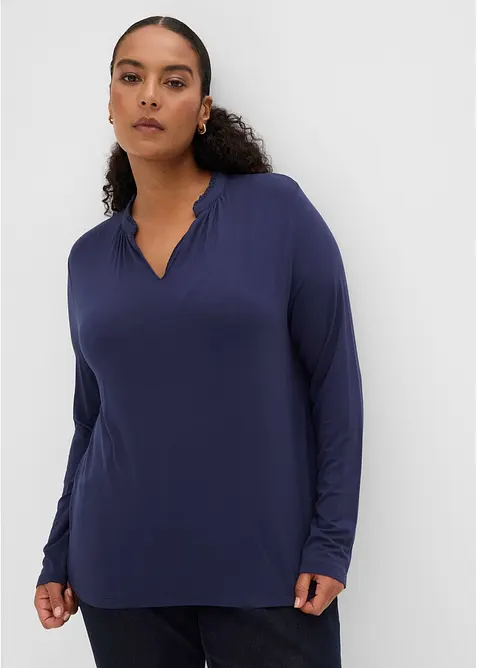 Shirt mit Stehkragen in blau von vorne (im Anschnitt) - bonprix