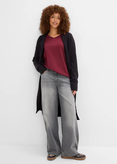 Longstrickjacke in schwarz von vorne (im Anschnitt) - bonprix