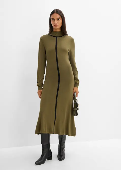 Strickkleid aus feinem Viskose-Mix in grün im Look von vorne (Totalaufnahme) - bonprix