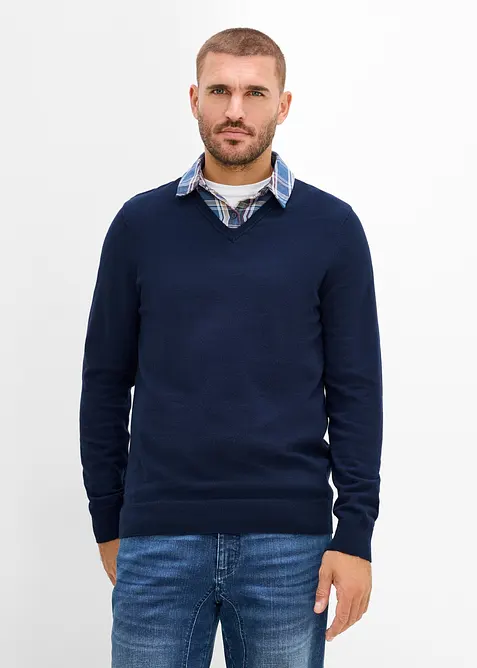 2-in-1-Strickpullover mit Hemdkragen in blau von vorne (im Anschnitt) - bonprix