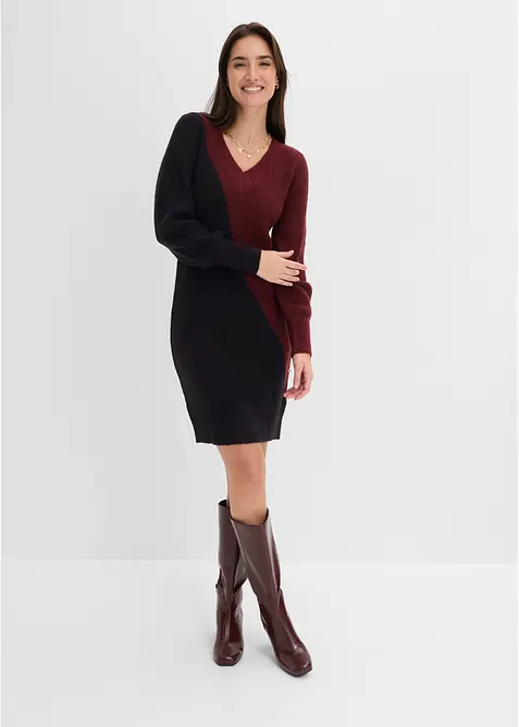 Strickkleid in zweifarbiger Optik in rot von vorne (Totalaufnahme) - bonprix
