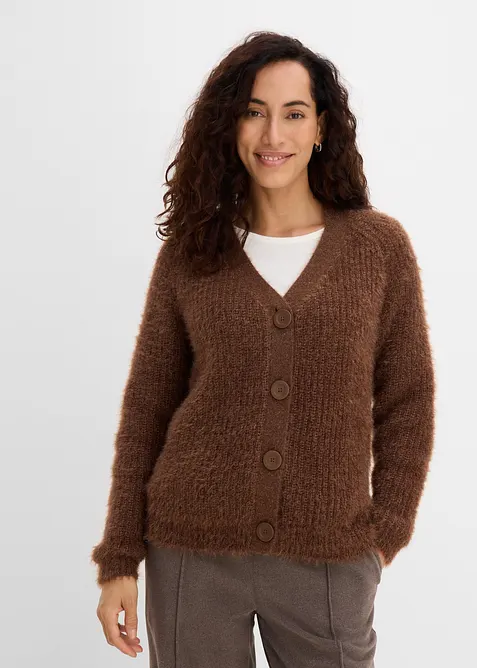 Gerippte Grobstrickjacke mit Glanzeffekt in braun von vorne (im Anschnitt) - bonprix