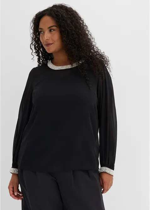 Chiffonbluse mit Strasssteinverzierungen in schwarz von vorne (im Anschnitt) - bonprix