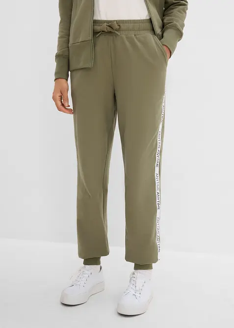 Softe Sweathose aus weichem Baumwoll-Mix in grün von vorne - bonprix