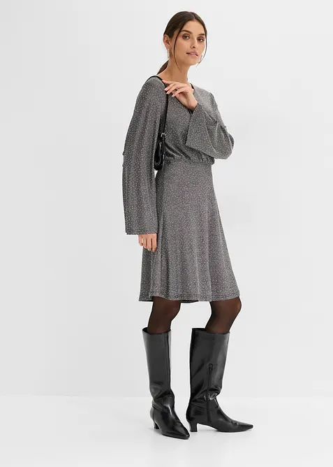 Jerseykleid mit Glitzereffekt und Strasssteinchen in grau im Look von vorne (Totalaufnahme) - bonprix