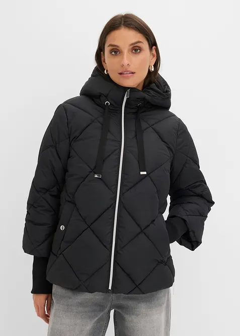 Wasserabweisende Puffer-Jacke in schwarz von vorne (im Anschnitt) - bonprix