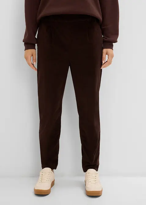 Cordhose aus Baumwoll-Mix in braun von vorne - bonprix
